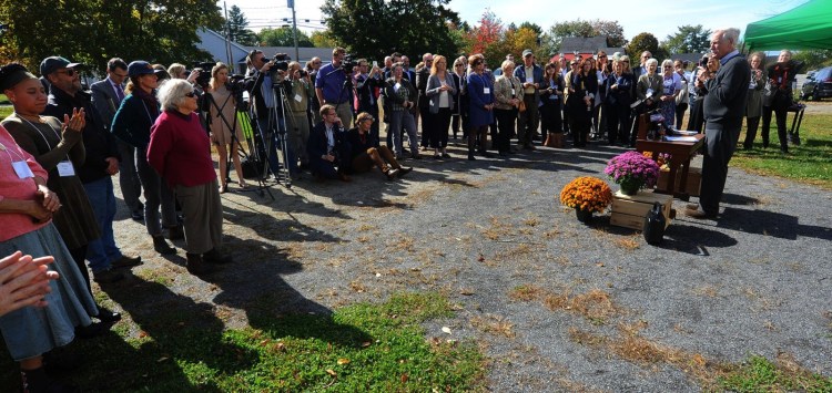 Sen. Angus King, I-Maine, speaks before a gathering Tuesday for the opening of Maine Harvest Federal Credit Union in Unity.