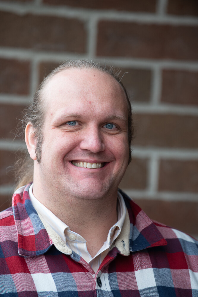 Tim MacLeod will replace Ward 2 Councilor Robert Hayes in Auburn. 