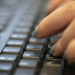 SmallBiz-Small_Talk-Holiday_Phishing_Scams_77072