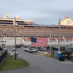 Virus_Outbreak_Cruise_Ship_08575