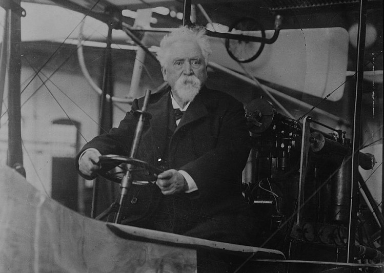 Sir Hiram Stevens Maxim, 1915 or 1916.


