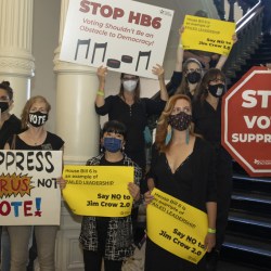 Texas_Voting_Bills_05892