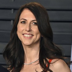 MacKenzie Scott, MacKenzie Bezos