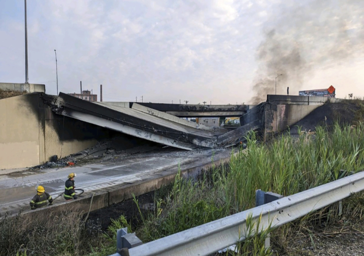 CORRECTION I-95-Collapse