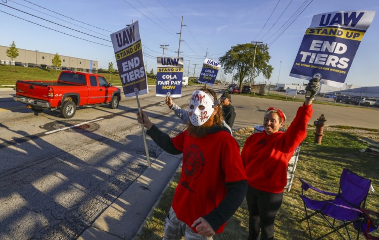 Auto Workers-Strike